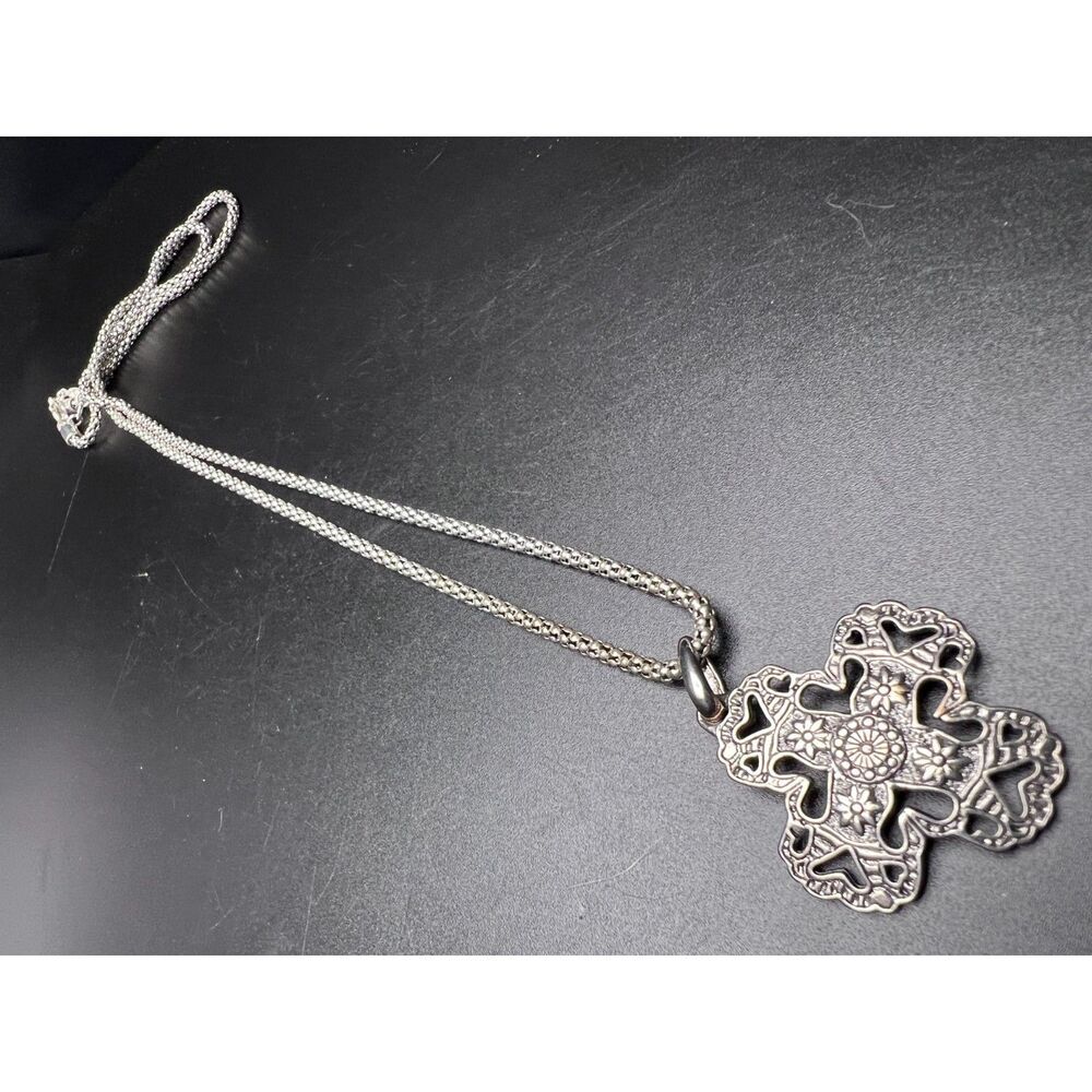 Premier Designs Cross Necklace - Picture 2 of 7